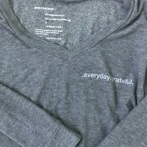 Good hyouman cozy grey v neck sweater